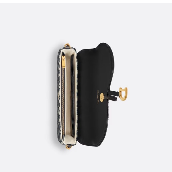 DIOR Saddle Pouch with Chain

Blue Dior Oblique Jacquard - Picture 2 of 4